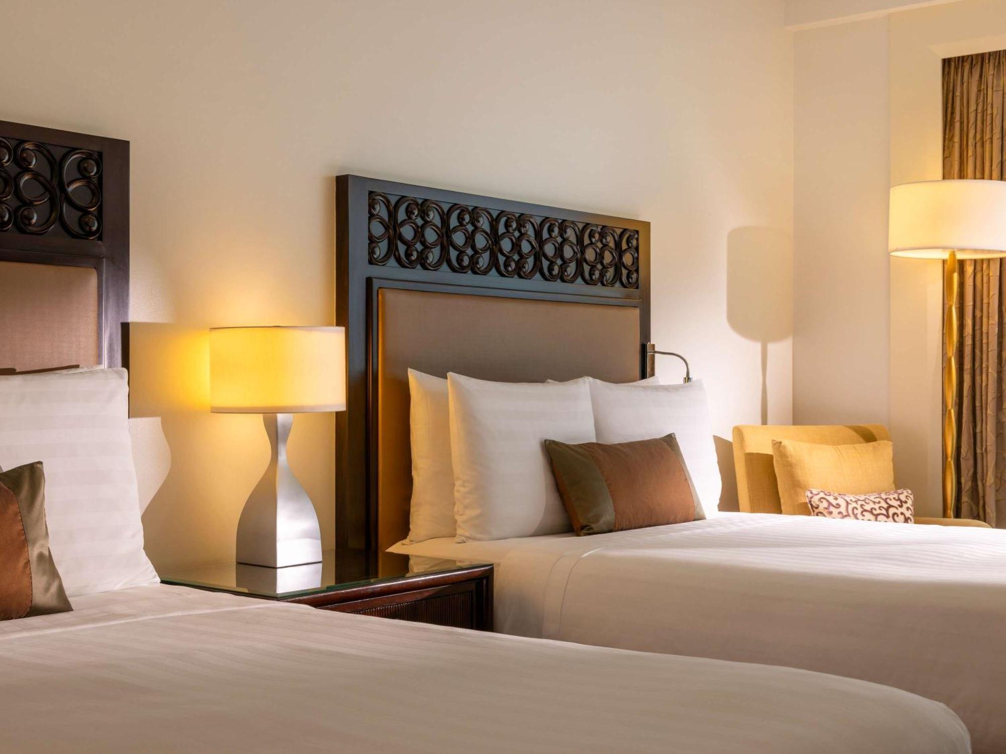 Fairmont Makati Hotel Makati City Kültér fotó Deluxe Room